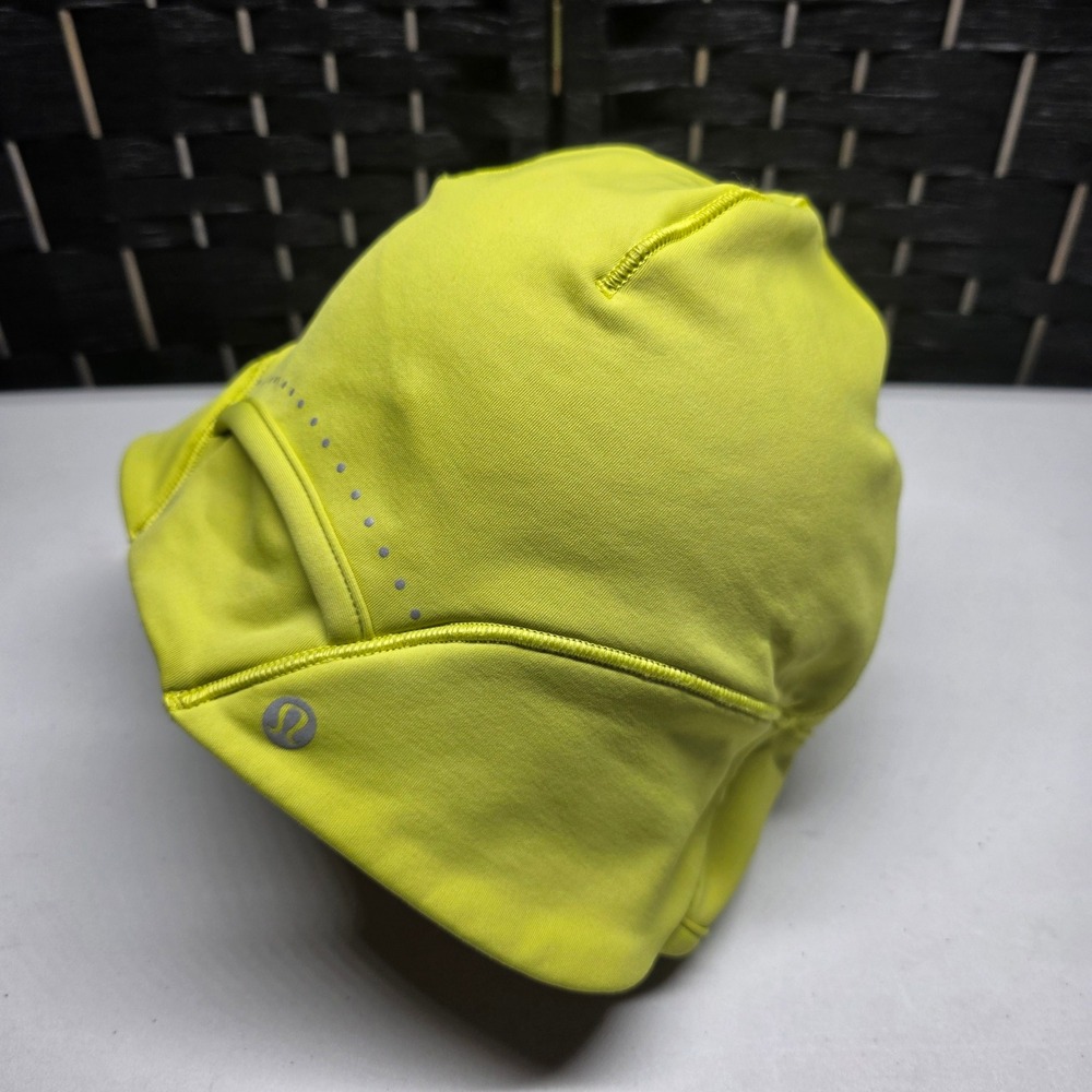 Lululemon Run With Me Earwarmer Beanie Hat Neon Yellow Reflective One Size - Picture 3 of 6